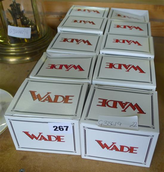 10 Wade figures